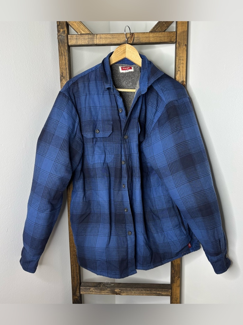 Wrangler Men's Blue Plaid Sherpa-Lined Jacket Size M
